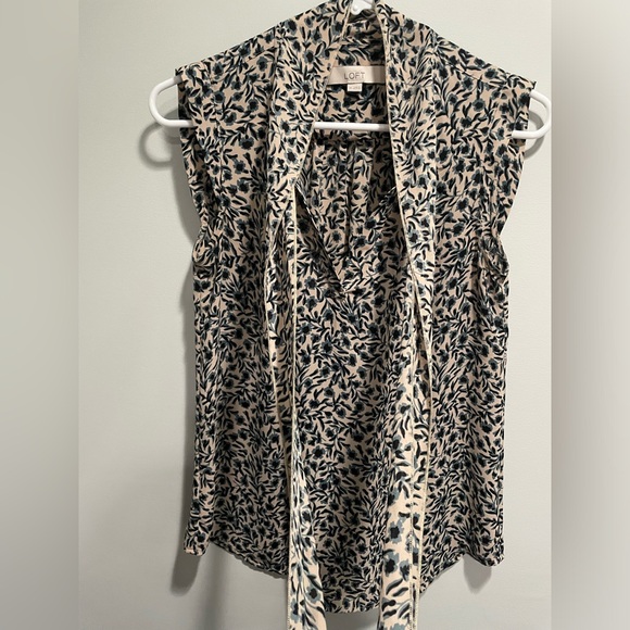 {LOFT} blouse tanktop floral front tie detail cream blue floral print size XS - Picture 3 of 5